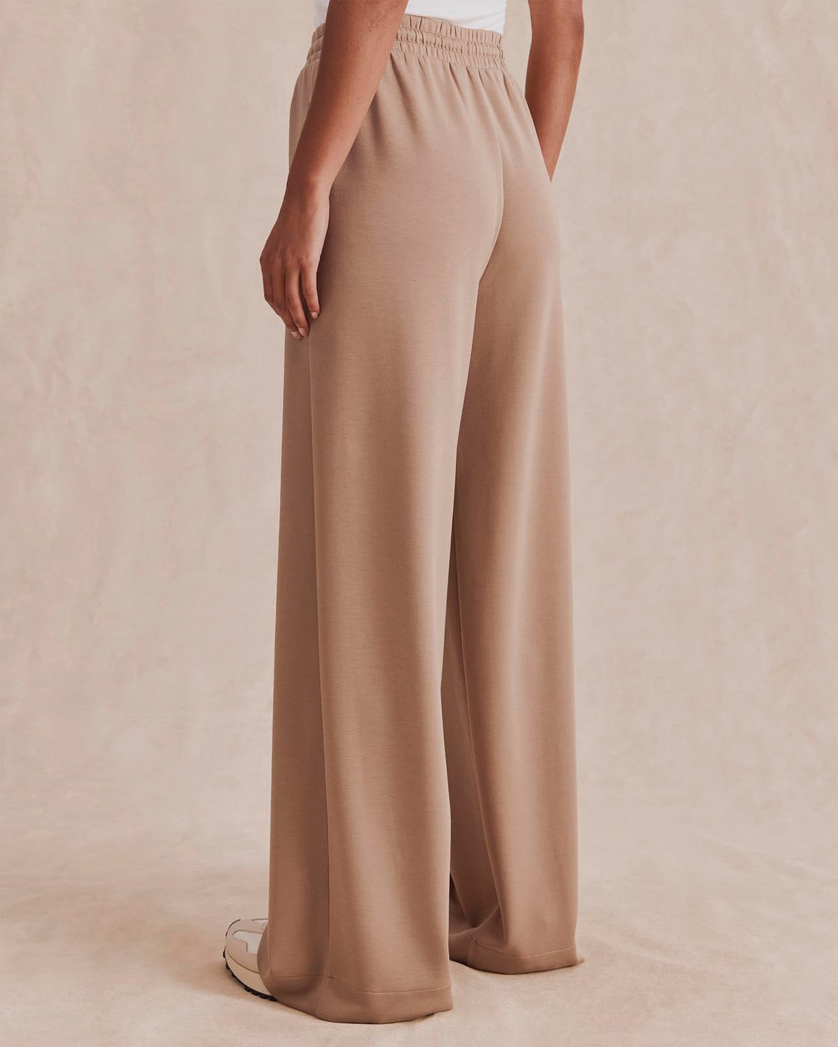 Splendid x @Cellajaneblog Scubasoft Wide Leg Pant - Praline