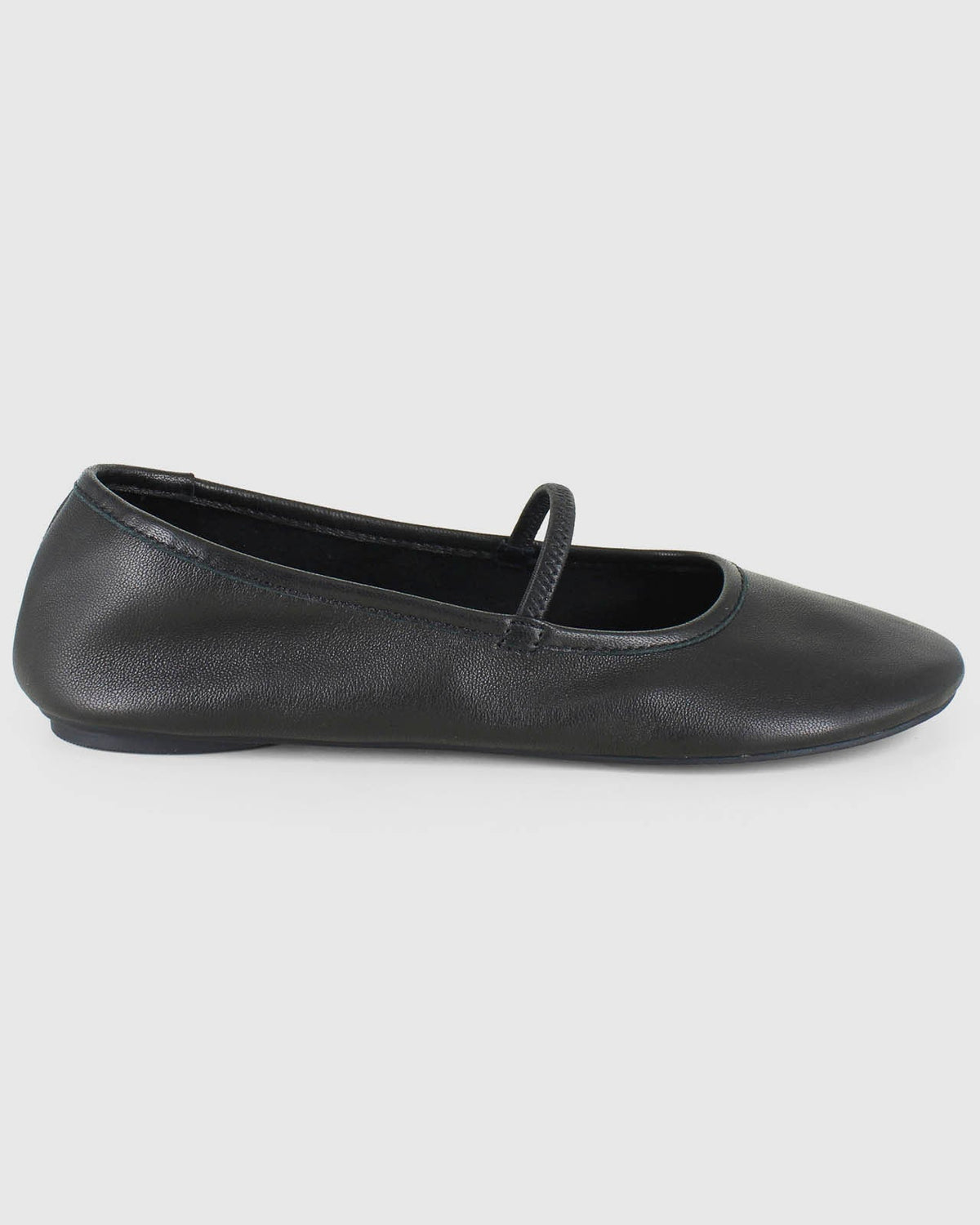 Bella Leather Ballet Flat in Black - Black