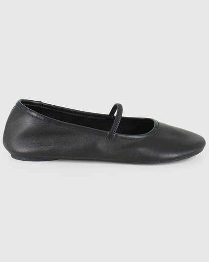 Bella Leather Ballet Flat in Black - Black