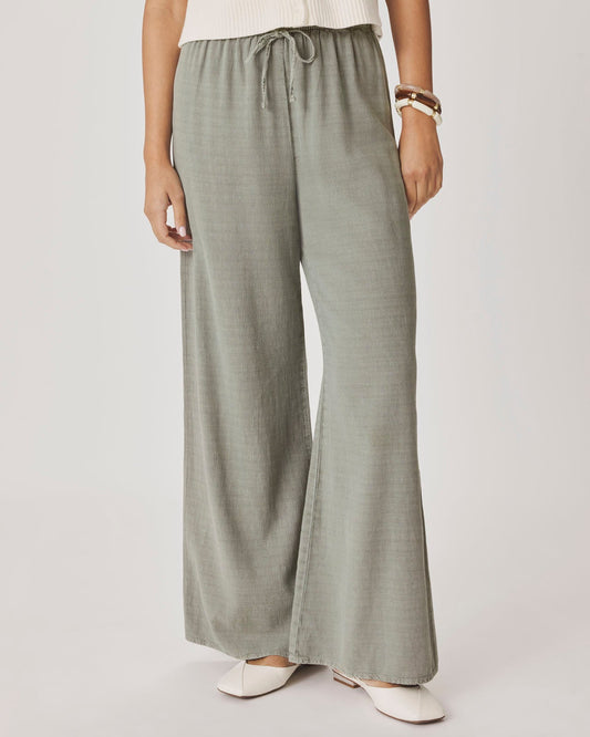 Valerie Pant