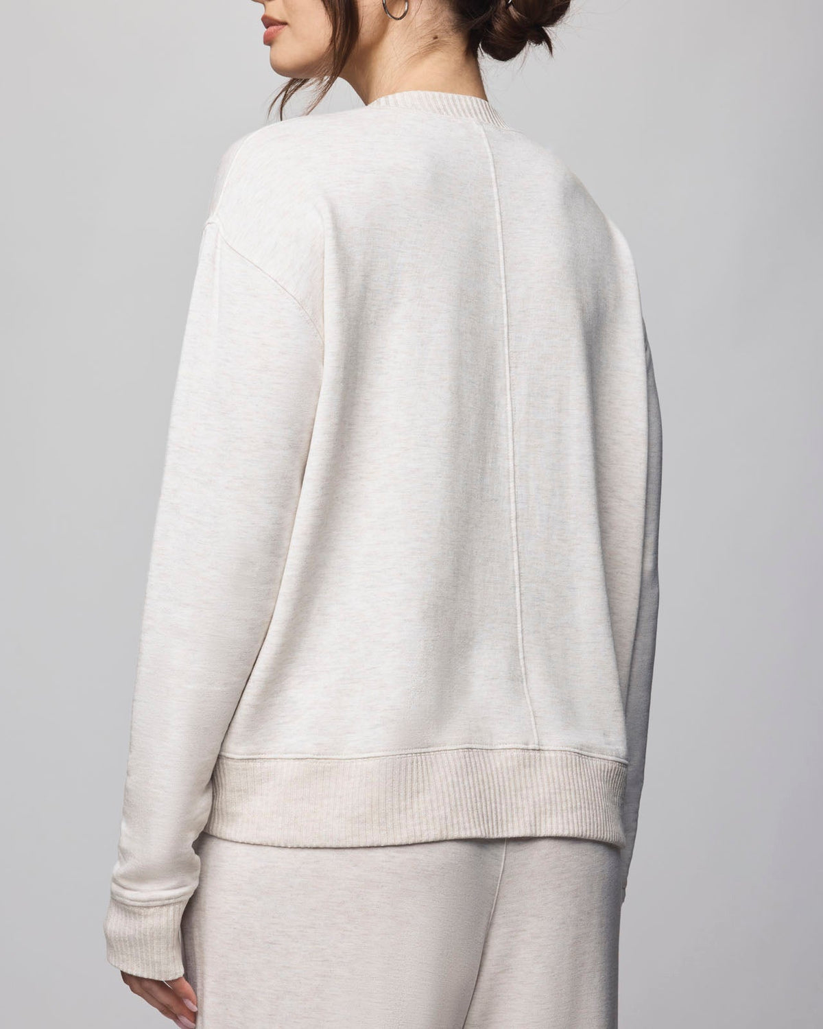 Supersoft Trim Pullover Using LENZING™ECOVERO™ Fibers