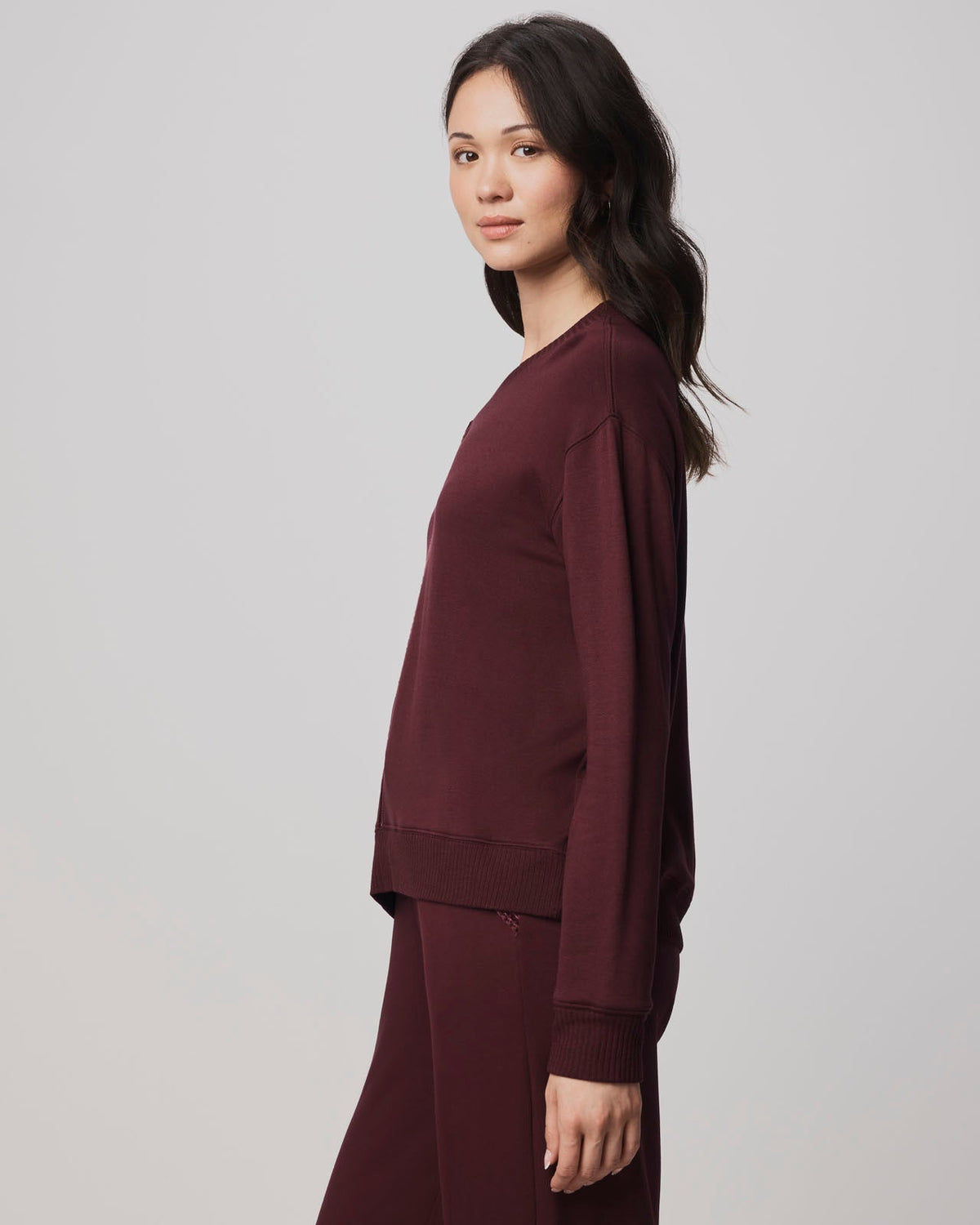 Supersoft Trim Pullover Using LENZING™ECOVERO™ Fibers