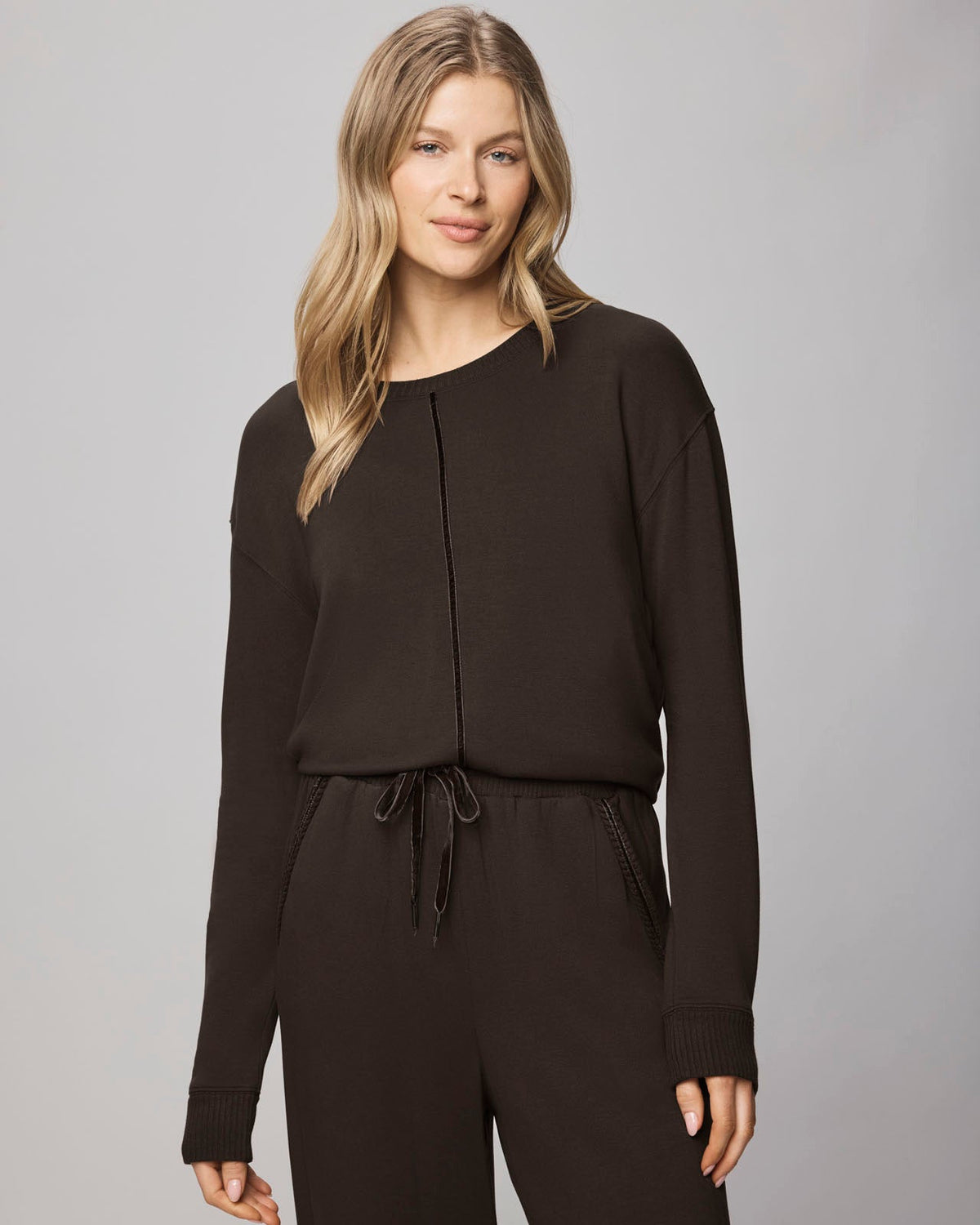Supersoft Trim Pullover Using LENZING™ECOVERO™ Fibers