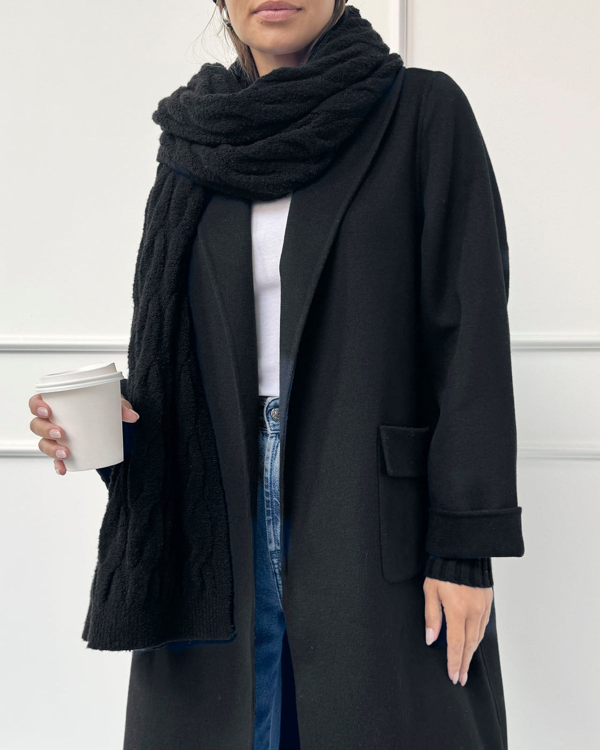 Splendid x @Cellajaneblog Cable Scarf - Black