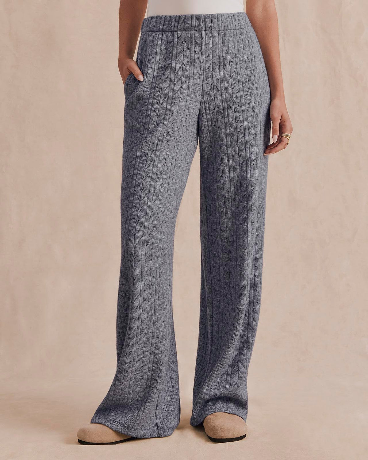 Sweatersoft Flare Pant