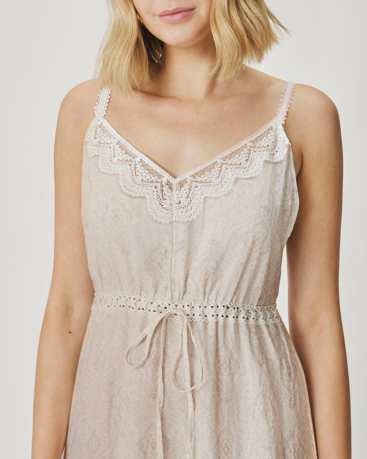 Anastasia Maxi Dress - Antique Pearl Paisley